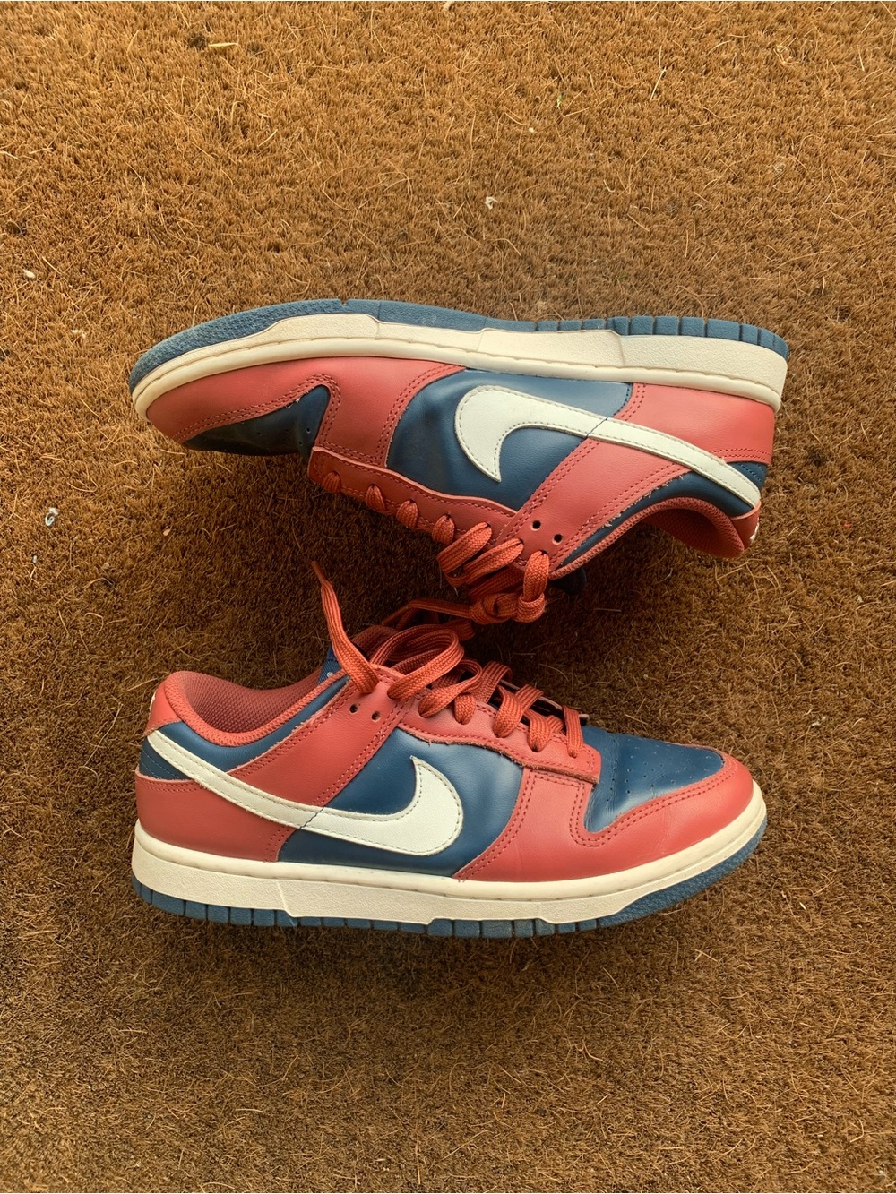 Nike Dunk Low Coral